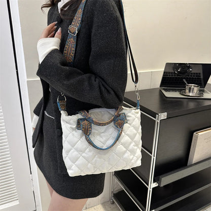 Designer Brand Lingge Quilted Padded Large
